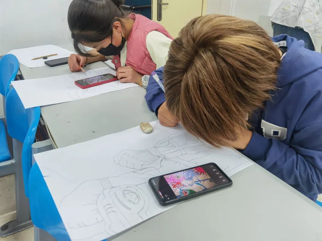 来了！第一批客人