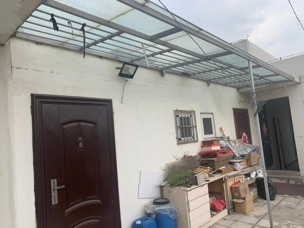 天天3·15丨青岛瑞丰嘉苑频现空中违建，楼里居民住着“心里发毛”