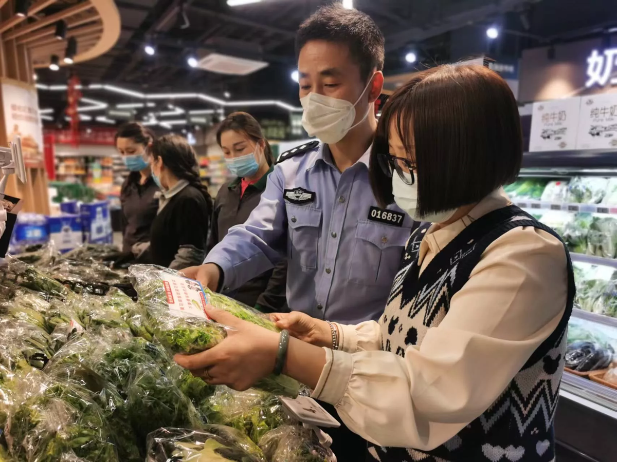 我为群众办实事｜请大家按需选购——民警小崔的“反诈超市”已上新