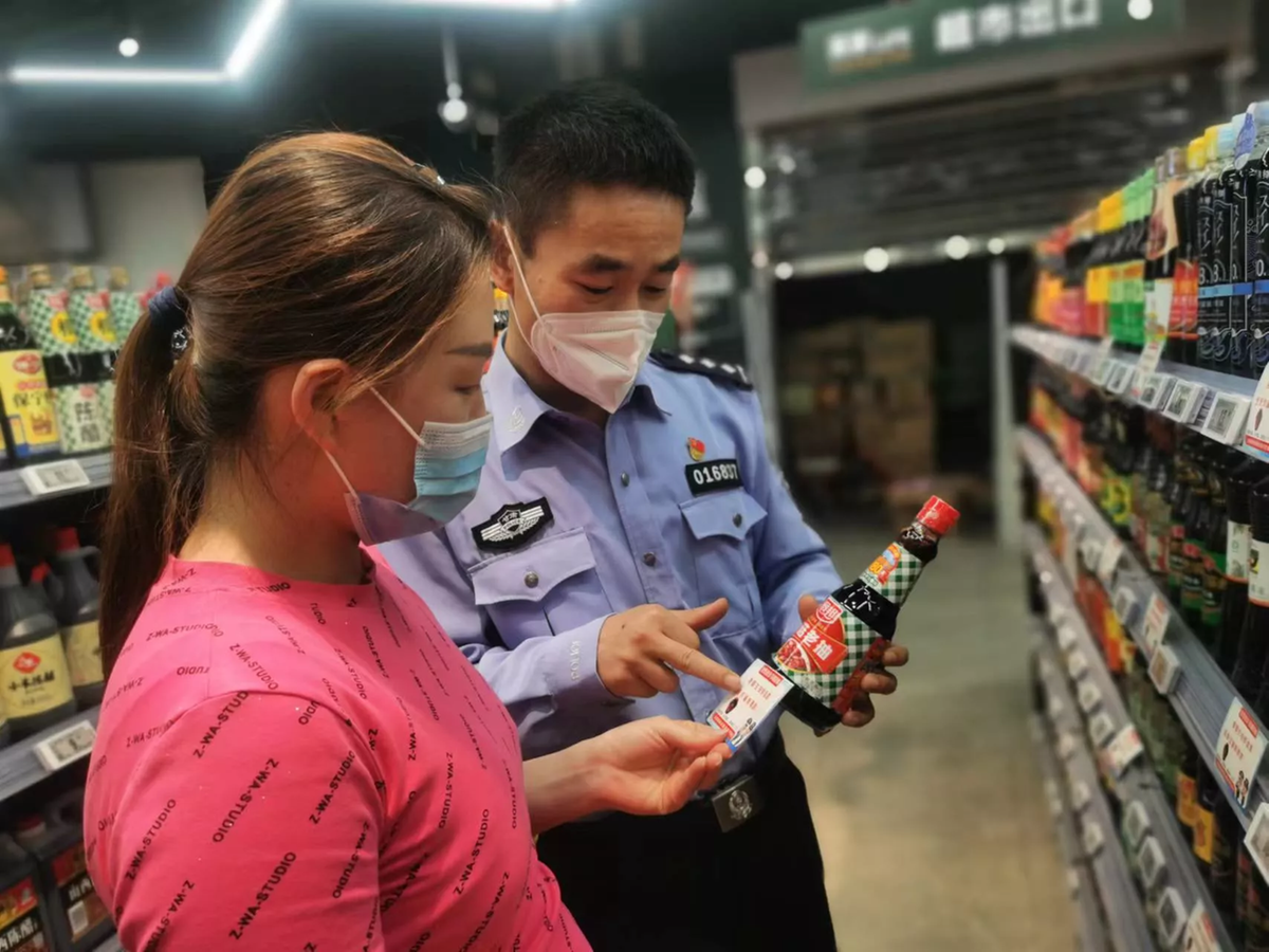 我为群众办实事｜请大家按需选购——民警小崔的“反诈超市”已上新