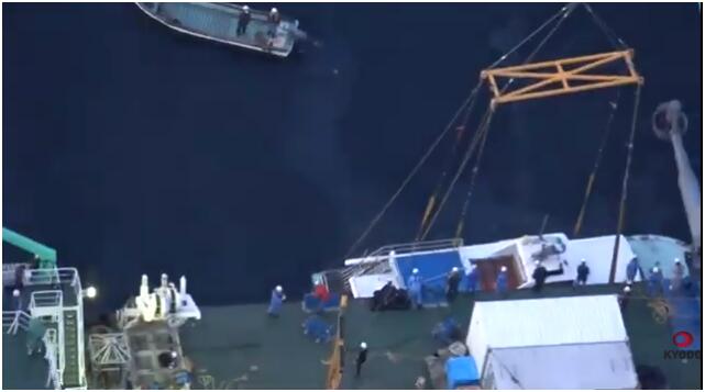 打捞现场曝光！日媒：北海道沉船事故船体时隔近33天“重见天日”