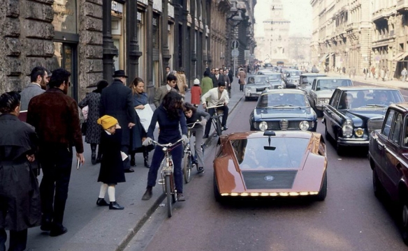 马云邀请女神“小鹿纯子”访问阿里巴巴！珍贵老照片