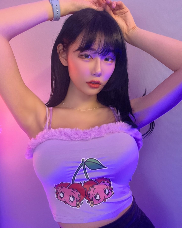 真的很难移开眼睛!韩国h罩杯主播cheri berry美照赏