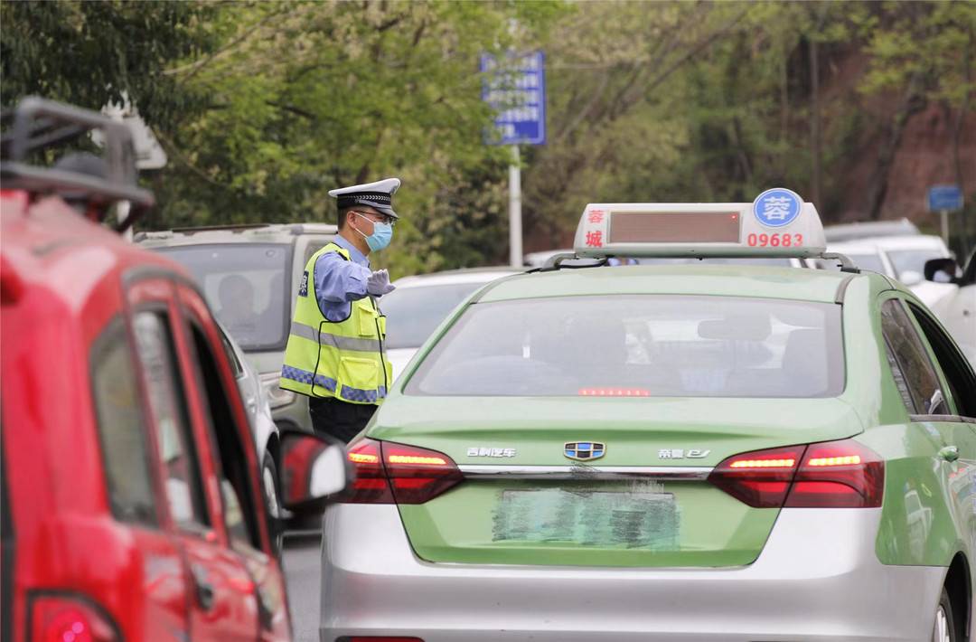 端午小长假即将到来！成都龙泉驿交警发布交通出行提示