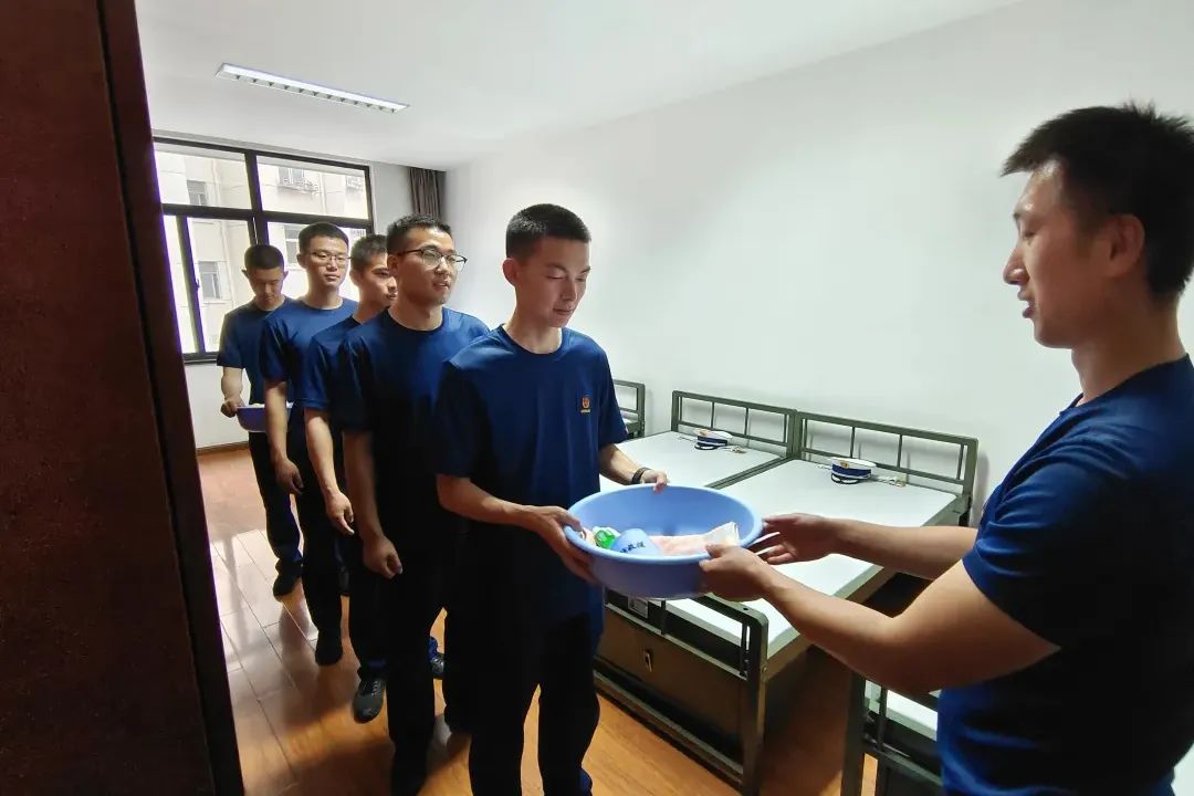 拜师学艺 小班精砺 | 江苏总队创新开展2021年新考录干部岗前锻炼工作