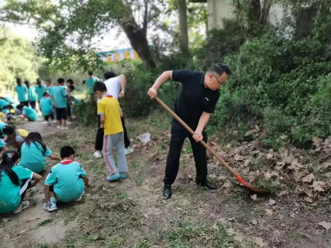 潼关县太要镇中心小学劳动教育实践基地挂牌(图5)