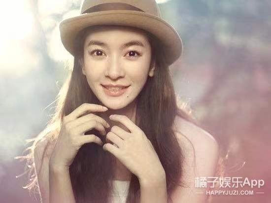 还记得《还珠格格》的小燕子吗？现在专心当妈妈了？