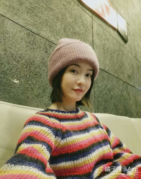 还记得《还珠格格》的小燕子吗？现在专心当妈妈了？