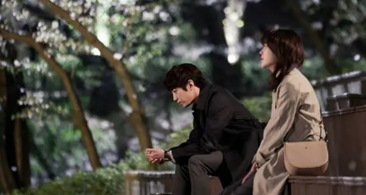 《我的解放日志》：一个丧丧的上班族故事，为何吸引人？