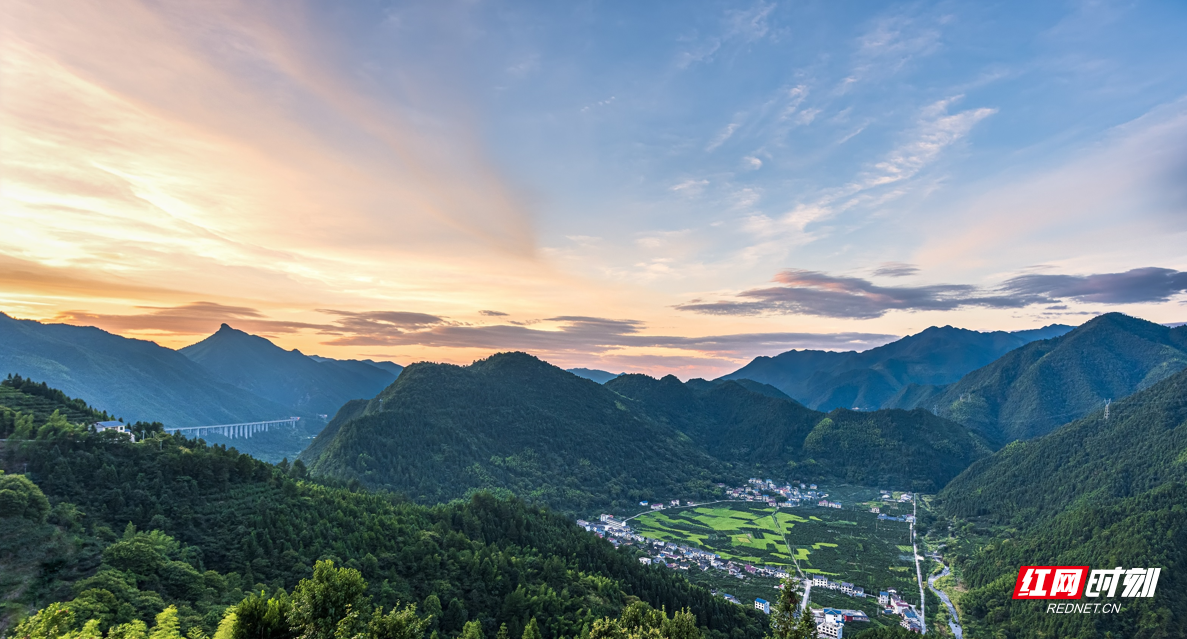 走进“多山之县”领略“炎陵十峰”