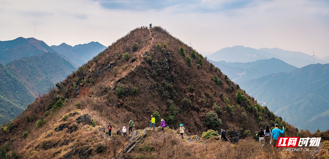 走进“多山之县”领略“炎陵十峰”