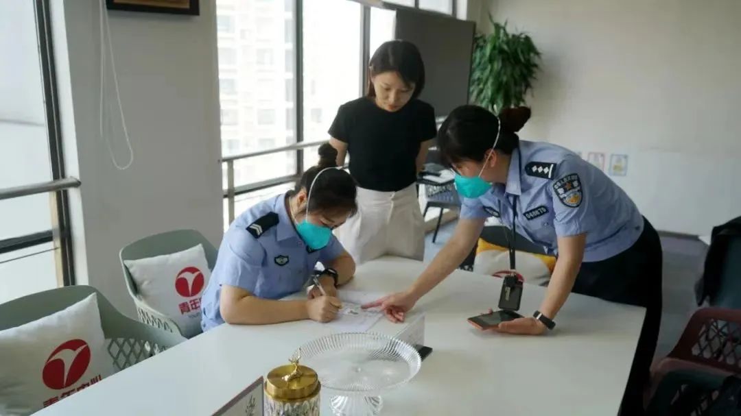 【我为群众办实事】身份证到期让人头大 蜀黍助力企业来帮忙