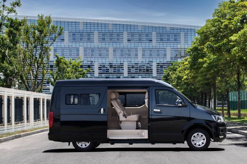 东南汽车轻客新车型发布！这次是纯电新能源