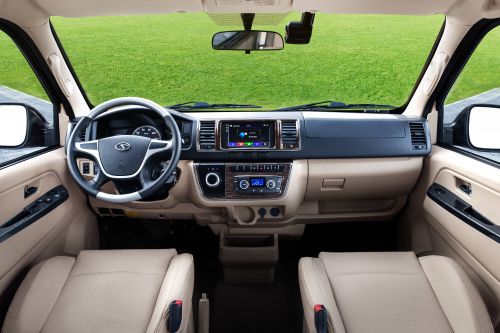 东南汽车轻客新车型发布！这次是纯电新能源