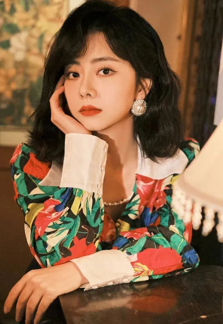 看吧，富贵脸和珍珠耳环才是天生一对