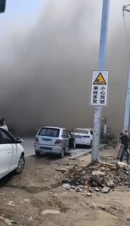 突发！沈阳一面馆爆炸致1人轻微伤，目击者：现场损失挺严重