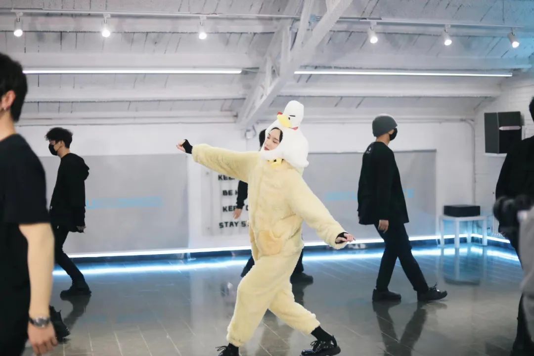 姐妹早茶铺 | 204天过去，陆柯燃在等毕业典礼