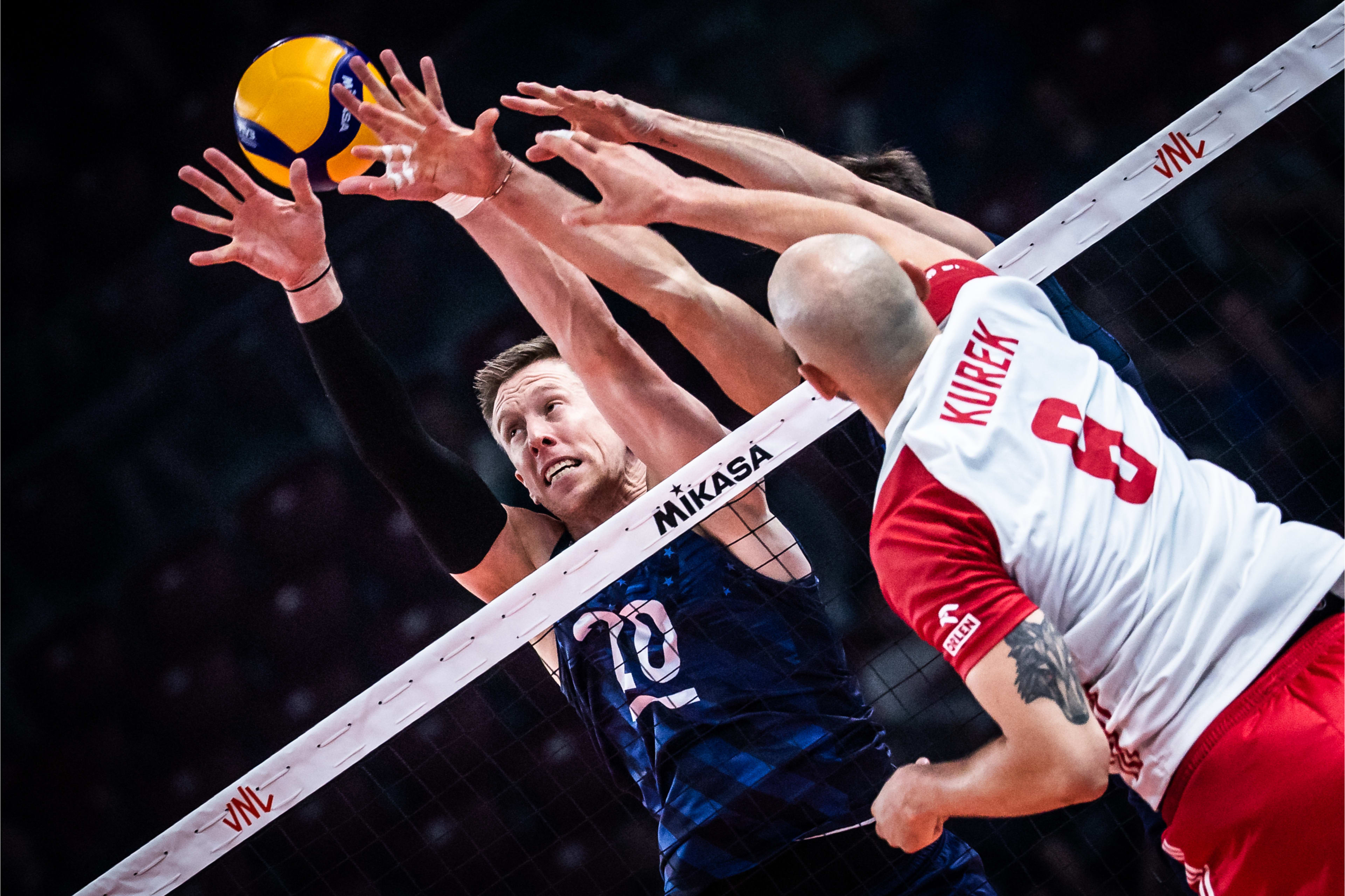 法国男排跃居世联赛榜首!中国男排位居第13位