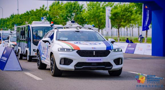 在0与1之间，“智”创一个这样的未来