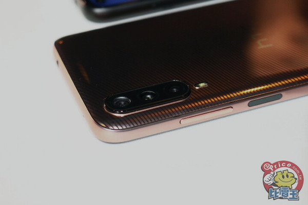 HTC元宇宙手机Desire 22 Pro发布 7月1日上市 约2700