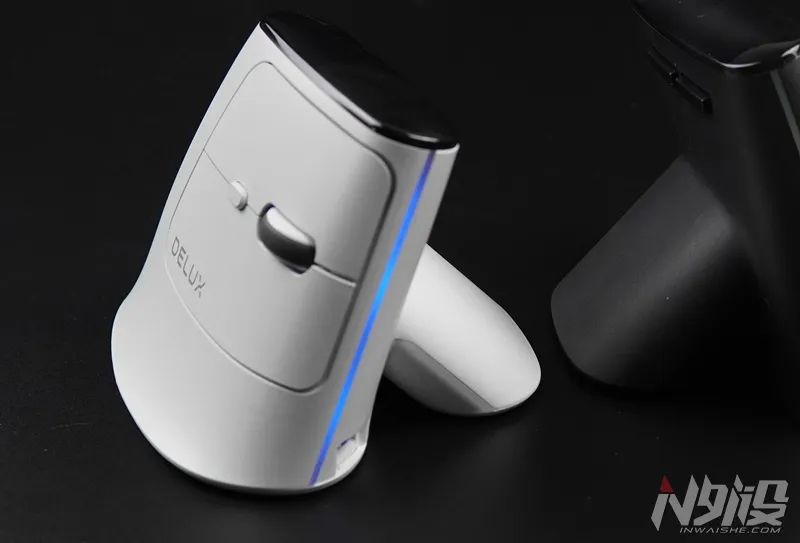 多彩MV6垂直人体工学三模无线鼠标上手体验