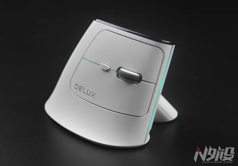 多彩MV6垂直人体工学三模无线鼠标上手体验