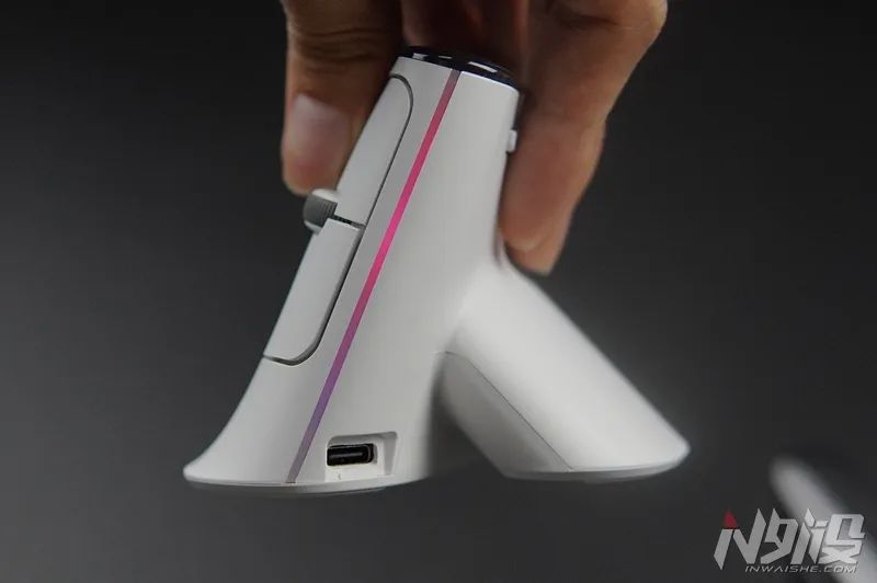 多彩MV6垂直人体工学三模无线鼠标上手体验