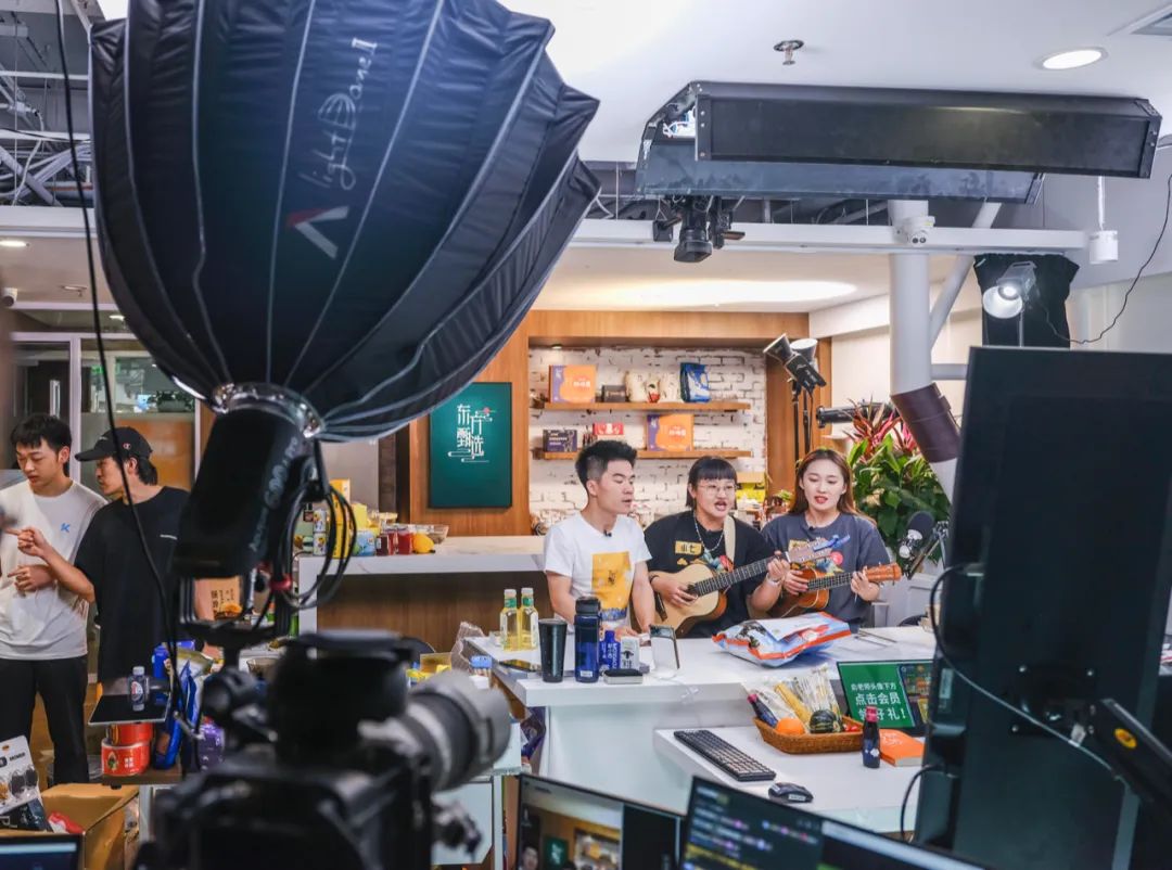 新东方老师的下一站