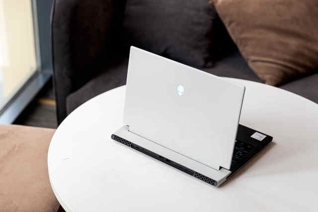 ALIENWARE x14评测：12代酷睿H加持！薄至14.5mm还能谈性能？