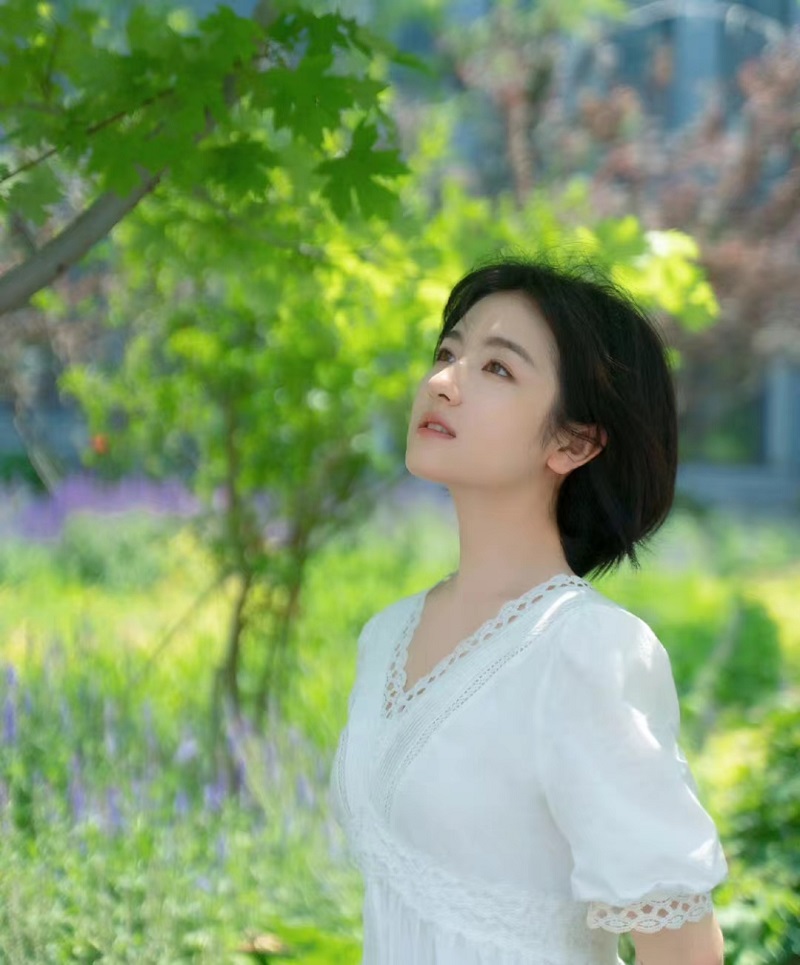 这届中戏毕业生是神仙打架吧！有人获北京市优秀毕业生，有人票房已破百亿