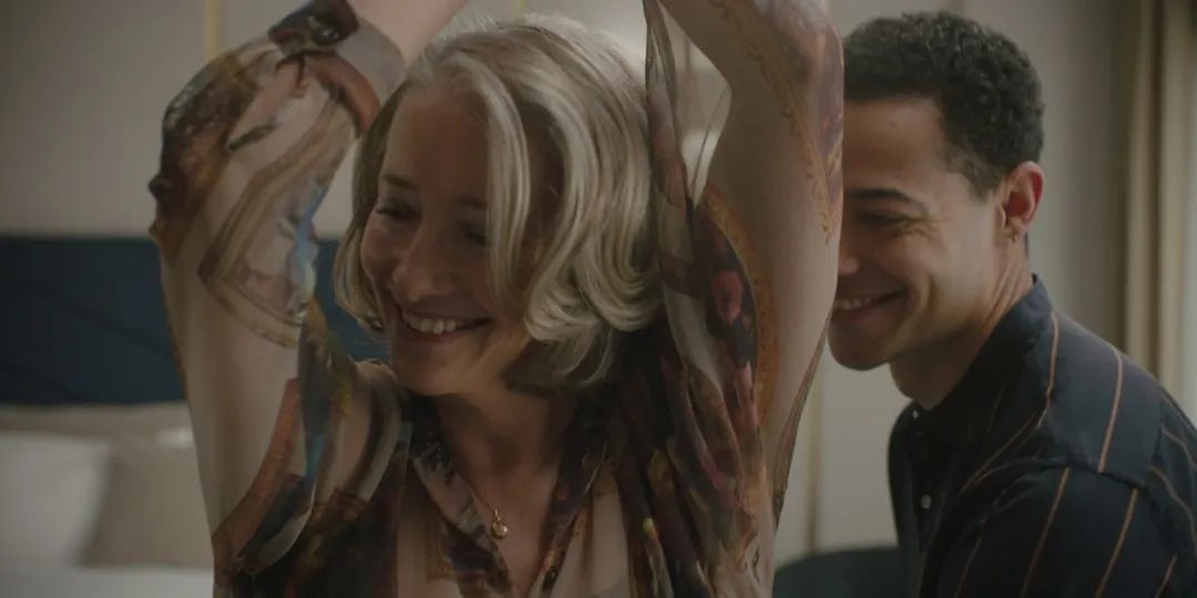 伪装高潮30年，影后终于不装了