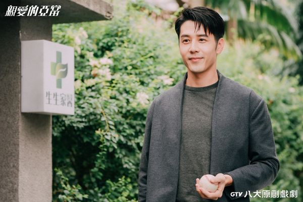 胡宇威求婚半年吐：想当爸爸了 自认是严父让陈庭妮当暖母