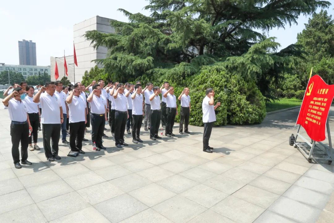 济南新材料产业园区到莱芜战役纪念馆参观学习