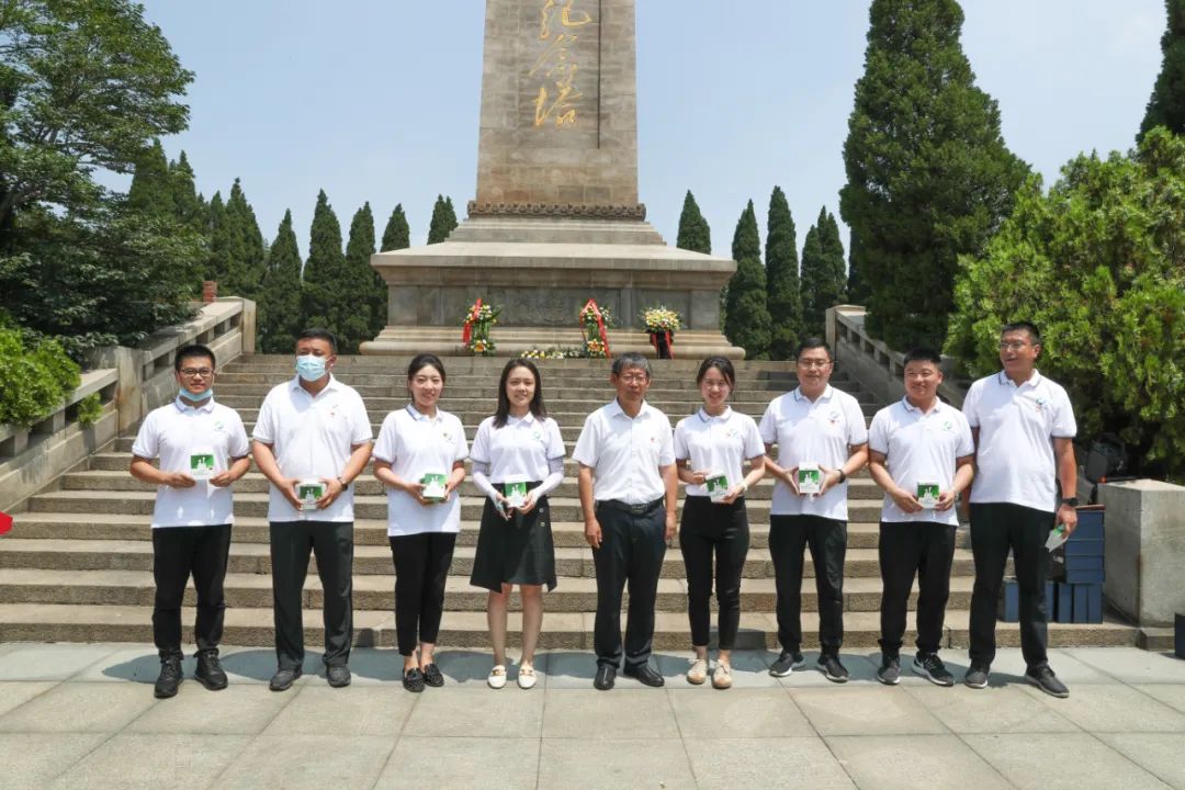 济南新材料产业园区到莱芜战役纪念馆参观学习