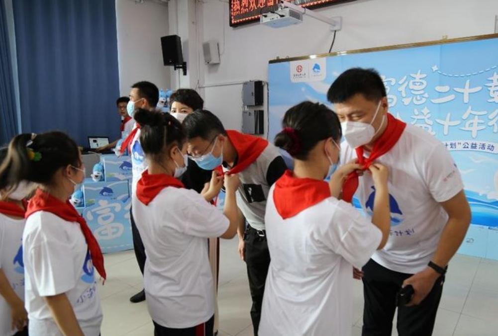 長春市第五十八中學(xué)溫暖“上演”(圖2) 長春市第五十八中學(xué)溫暖“上演”(圖2)