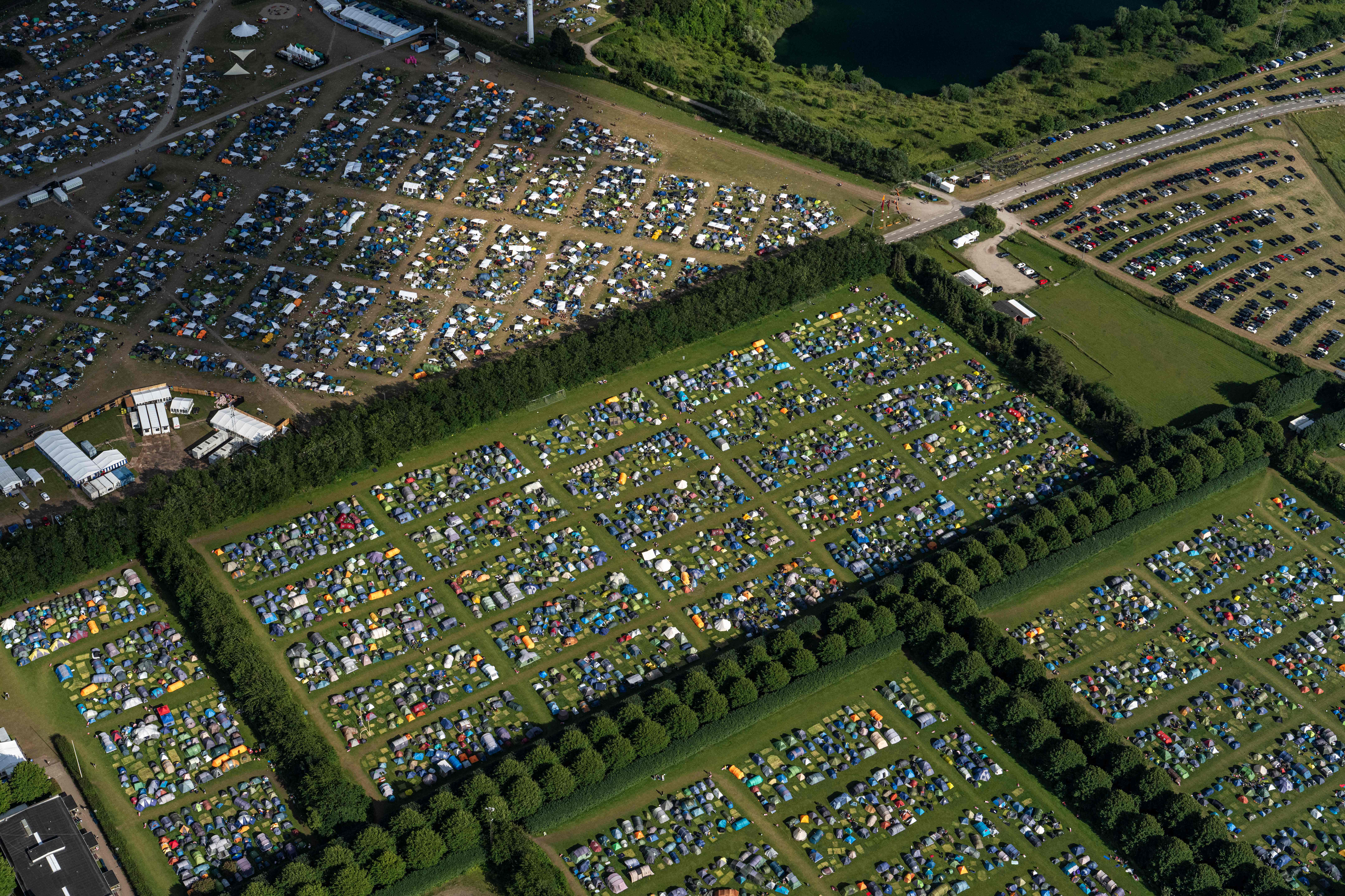 （外代一线）航拍丹麦音乐节