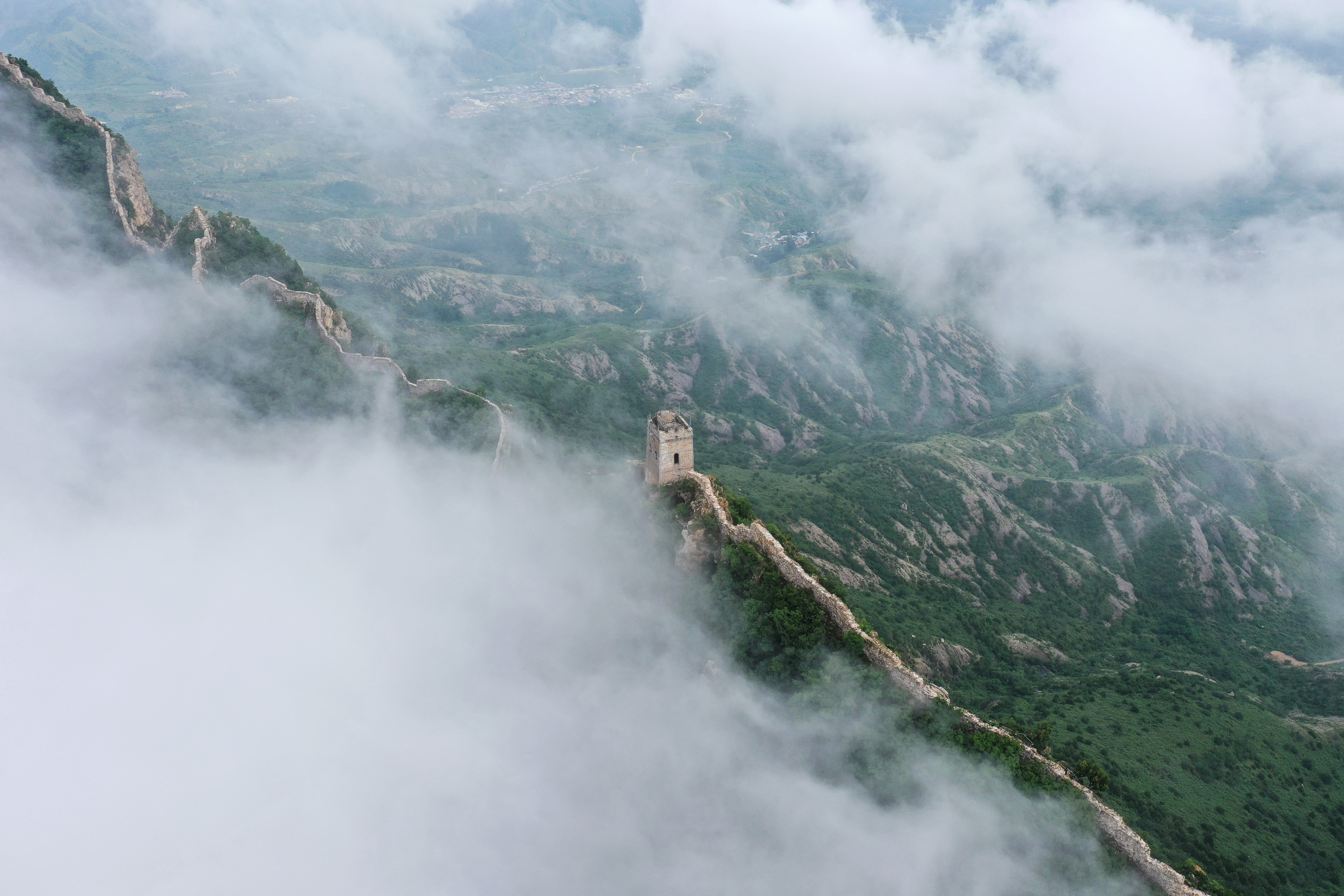 (美丽中国)烟雨长城
