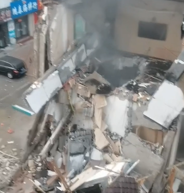 突发！黑龙江一包子铺疑似煤气罐爆炸，最新进展：1死2伤2失联