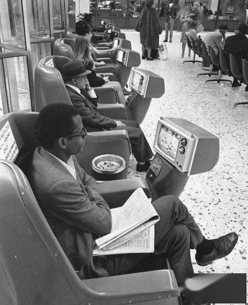 马云邀请女神“小鹿纯子”访问阿里巴巴！珍贵老照片