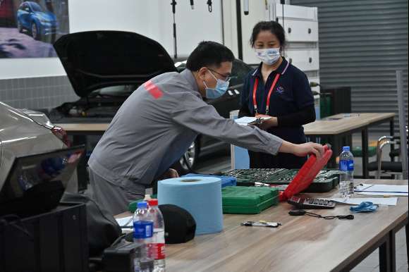 湖南省第一届职业技能大赛：锤炼高精尖创新领域工匠人才