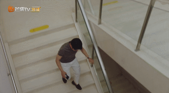 “斯文败类”真香，普普通通的霸总已经满足不了观众了