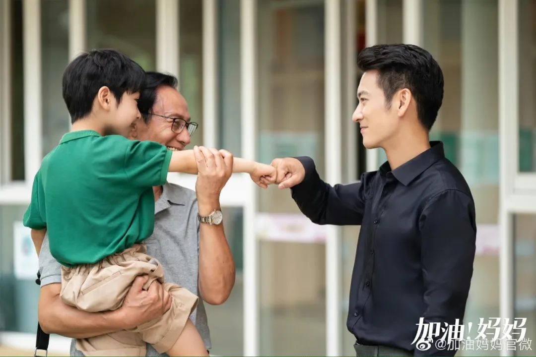 “斯文败类”真香，普普通通的霸总已经满足不了观众了