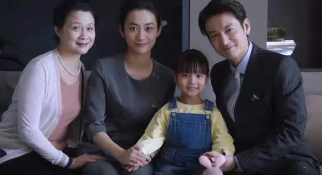 “斯文败类”真香，普普通通的霸总已经满足不了观众了