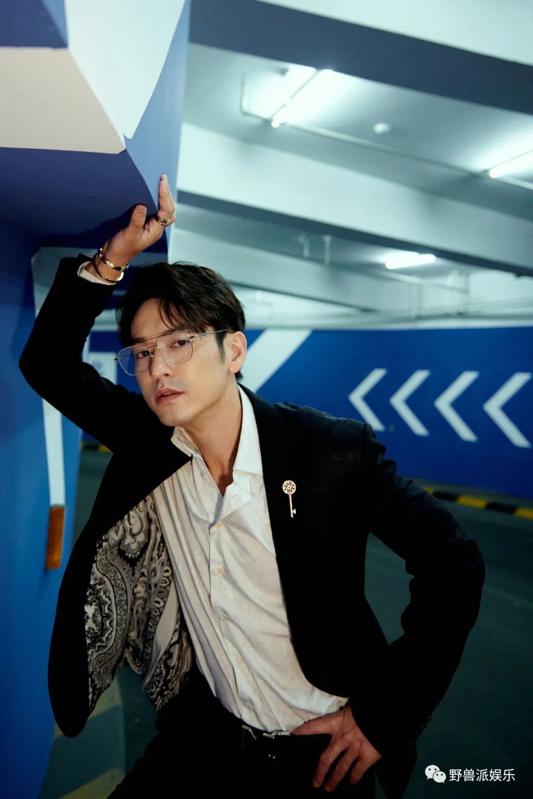 “斯文败类”真香，普普通通的霸总已经满足不了观众了