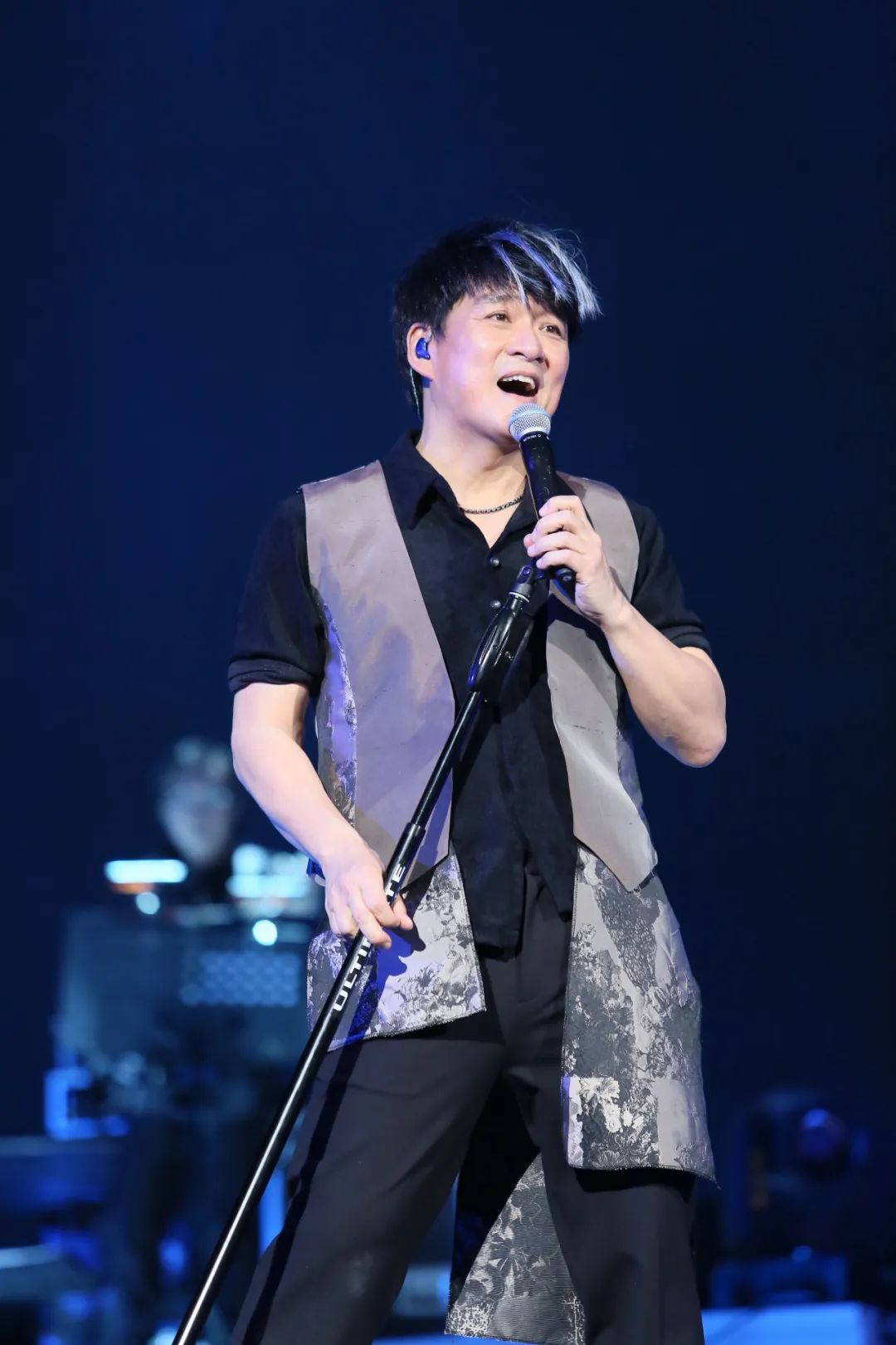 有没有那么一首歌，会让你轻声跟着和？