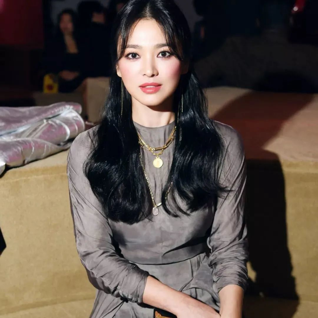 “黑化后”的宋慧乔，反而更美了？