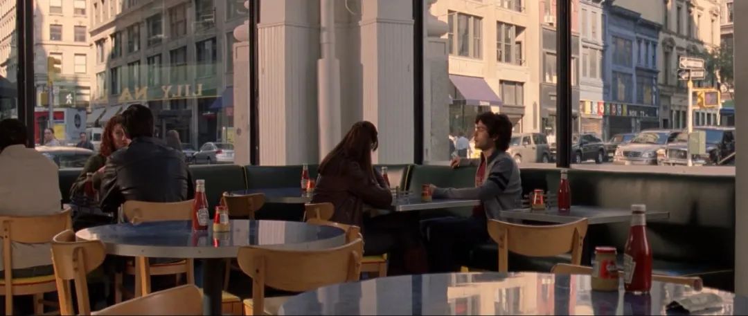 《穿Prada的女魔头》在16年后过时了吗？