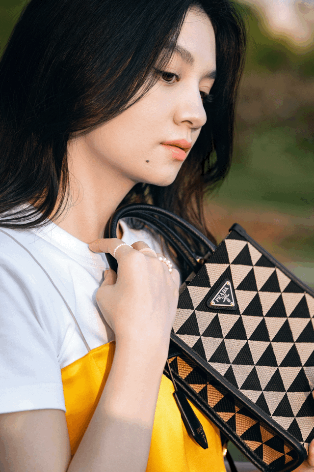 《穿Prada的女魔头》在16年后过时了吗？