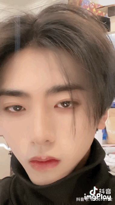 长着「明星同款脸」，为啥颜值发展差好多？靠脸走捷径，抬咖不翻车