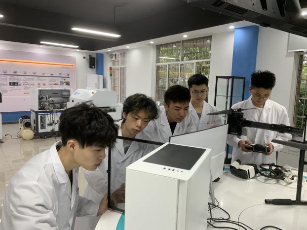 湖南工商大学学生团队研发项目获企业投资280万元